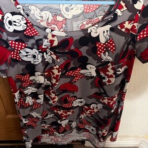 Disney Women's Short Sleeve Tee - Red and Gray